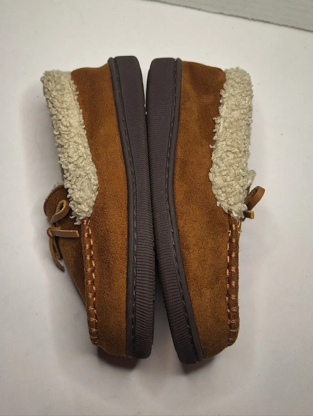Dockers Slippers Tan Suede Faux Fur Moccasin Slip On Sz 11 - 12 Boys Youth